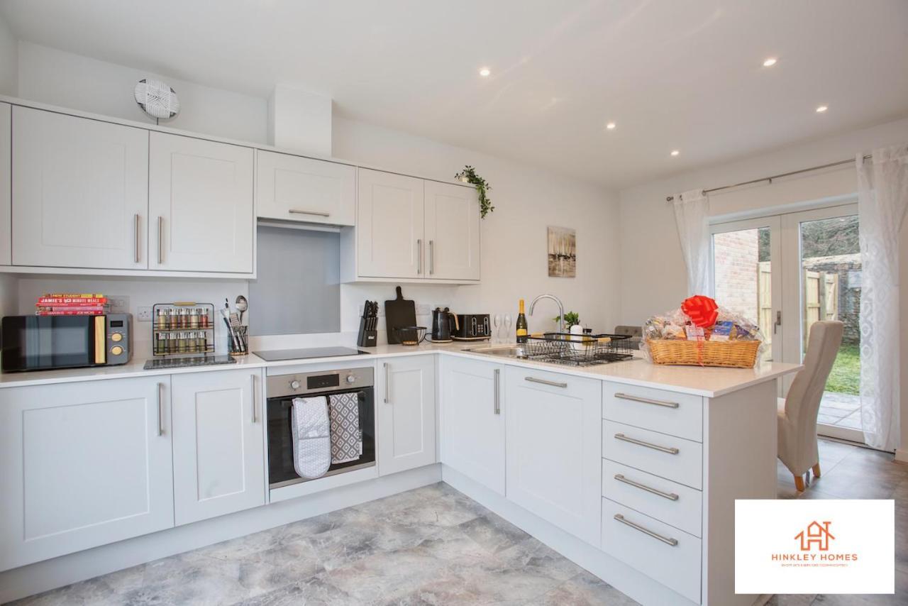 St Ives Bay - Immaculate Brand New 3Bed - Free Parking - Beach - Wifi Hayle Exterior photo